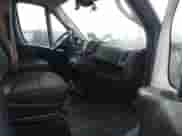 2021 Ram ProMaster Cargo с VIN 3C6MRVJG1ME556502, выставлен на аукционе IAAI как лот 42661929 с пробегом 90 389 миль миль и . История ставок и продаж доступна на DreamBid. Изображение 5.