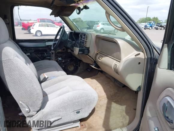 1997 GMC Sierra 1500 с VIN 2GTEK19R0V1534487, выставлен на аукционе IAAI как лот 42290564 с пробегом 227 018 миль миль и . История ставок и продаж доступна на DreamBid. Изображение 5.