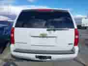 2010 Chevrolet Suburban LT z VIN 1GNUCJE05AR210539, wystawiony jako IAAI lot #41805107 z przebiegiem 166 305 mil mil oraz . Historia ofert i sprzedaży dostępna na DreamBid. Obrazek 16.