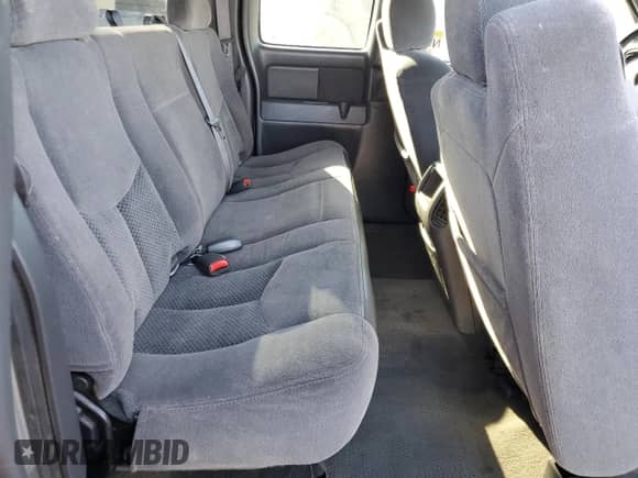 2006 Chevrolet Silverado 1500 Work Truck with VIN 2GCEK19B261163725, listed as a Copart auction lot 81734705 with 379,756 mi miles and Clean title. Bid and sale history available at DreamBid. Image 10.