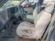 1988 Chevrolet Silverado 1500 с VIN 1GCDC14Z2JZ256600, выставлен на аукционе Copart как лот 84237755 с пробегом 299 733 миль миль и Списание • Salvage title. История ставок и продаж доступна на DreamBid. Изображение 10.