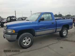 1996 Dodge 1500 с VIN 1B7HF16YXTJ173883, выставлен на аукционе Copart как лот 71092674 с пробегом 144 323 миль миль и Списание • Salvage title. История ставок и продаж доступна на DreamBid. Изображение 1.
