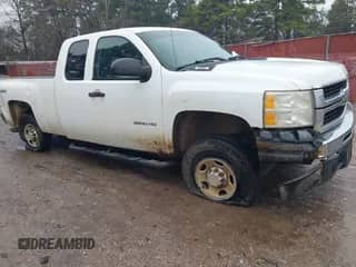 2010 Chevrolet Silverado 2500HD Work Truck z VIN 1GC5KVBG4AZ277416, wystawiony jako IAAI lot #41432236 z przebiegiem 200 625 mil mil oraz . Historia ofert i sprzedaży dostępna na DreamBid. Obrazek 1.