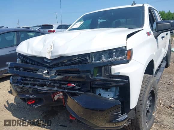 2022 Chevrolet Silverado 1500 LT Trail Boss z VIN 1GCPYFED7NZ146324, wystawiony jako IAAI lot #42416840 z przebiegiem 69 309 mil mil oraz . Historia ofert i sprzedaży dostępna na DreamBid. Obrazek 18.
