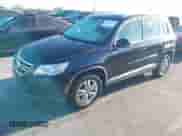 2009 Volkswagen Tiguan S с VIN WVGAV75N69W002294, выставлен на аукционе IAAI как лот 43149013 с пробегом 109 635 миль миль и . История ставок и продаж доступна на DreamBid. Изображение 2.