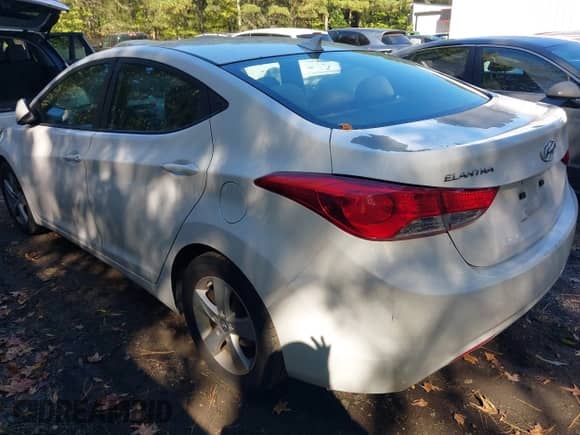 2013 Hyundai Elantra GLS with VIN 5NPDH4AE2DH370404, listed as a IAAI auction lot 43492405 with 303,154 mi miles and . Bid and sale history available at DreamBid. Image 3.