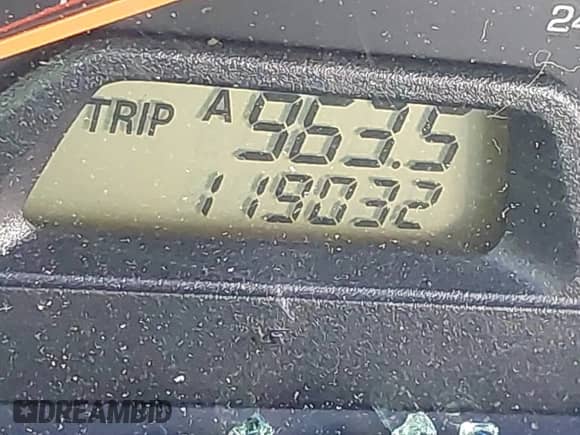 2002 Honda Accord VP with VIN 1HGCF86652A172271, listed as a IAAI auction lot 41679326 with 119,032 mi miles and . Bid and sale history available at DreamBid. Image 16.