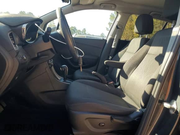 2017 Chevrolet Trax LT с VIN 3GNCJPSB6HL255968, выставлен на аукционе Copart как лот 87383385 с пробегом 125 694 миль миль и Чистый • Clean title. История ставок и продаж доступна на DreamBid. Изображение 7.