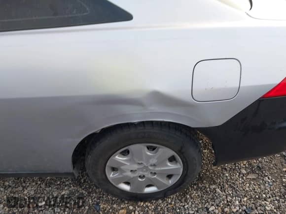 2004 Honda Accord LX z VIN 1HGCM722X4A022677, wystawiony jako IAAI lot #41879278 z przebiegiem 177 270 mil mil oraz . Historia ofert i sprzedaży dostępna na DreamBid. Obrazek 6.