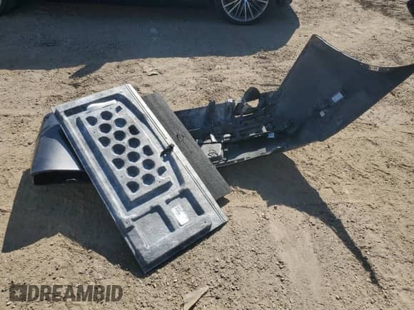 2022 Chrysler 300 S with VIN 2C3CCABG1NH184425, listed as a Copart auction lot 71612115 with 74,548 mi miles and Salvage title. Bid and sale history available at DreamBid. Image 12.