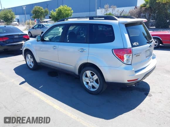 2009 Subaru Forester X с VIN JF2SH63649H793291, выставлен на аукционе IAAI как лот 43007419 с пробегом 173 362 миль миль и . История ставок и продаж доступна на DreamBid. Изображение 3.