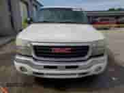 2003 GMC Sierra 1500 SLE with VIN 2GTEC19T031344095, listed as a Copart auction lot 59605215 with 200,891 mi miles and Salvage title. Bid and sale history available at DreamBid. Image 5.