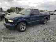 2003 Chevrolet S-10 LS с VIN 1GCCS14X338132101, выставлен на аукционе Copart как лот 51425235 с пробегом 118 522 миль миль и Списание • Salvage title. История ставок и продаж доступна на DreamBid. Изображение 1.