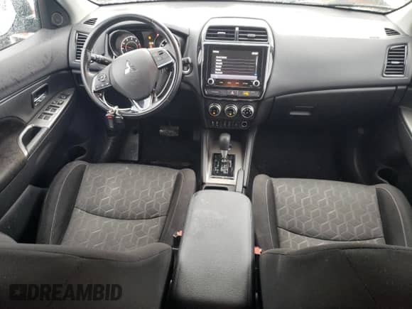 2021 Mitsubishi Outlander ES z VIN JA4ARUAU4MU020344, wystawiony jako Copart lot #69346195 z przebiegiem 120 957 mil mil oraz Szkoda całkowita • Salvage title. Historia ofert i sprzedaży dostępna na DreamBid. Obrazek 8.