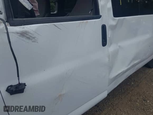 2019 Chevrolet Express Passenger LT с VIN 1GAZGPFG6K1153147, выставлен на аукционе IAAI как лот 43255836 с пробегом 88 148 миль миль и . История ставок и продаж доступна на DreamBid. Изображение 13.