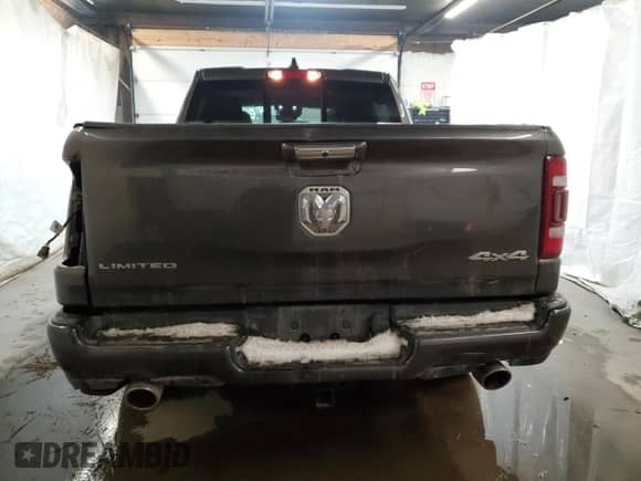 2020 Ram 1500 Limited z VIN 1C6SRFHMXLN225095, wystawiony jako Copart lot #45708085 z przebiegiem 96 423 mil mil oraz Szkoda całkowita • Salvage title. Historia ofert i sprzedaży dostępna na DreamBid. Obrazek 6.