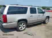 2007 Chevrolet Suburban LTZ with VIN 1GNFK16307J402978, listed as a IAAI auction lot 42834121 with 284,000 mi miles and . Bid and sale history available at DreamBid. Image 4.