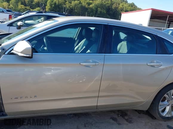 2014 Chevrolet Impala LT z VIN 2G1115SL7E9169668, wystawiony jako IAAI lot #43164340 z przebiegiem 112 961 mil mil oraz . Historia ofert i sprzedaży dostępna na DreamBid. Obrazek 14.