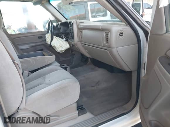 2004 Chevrolet Silverado 1500 LS с VIN 2GCEC19T841351345, выставлен на аукционе IAAI как лот 42057941 с пробегом 148 302 миль миль и . История ставок и продаж доступна на DreamBid. Изображение 5.