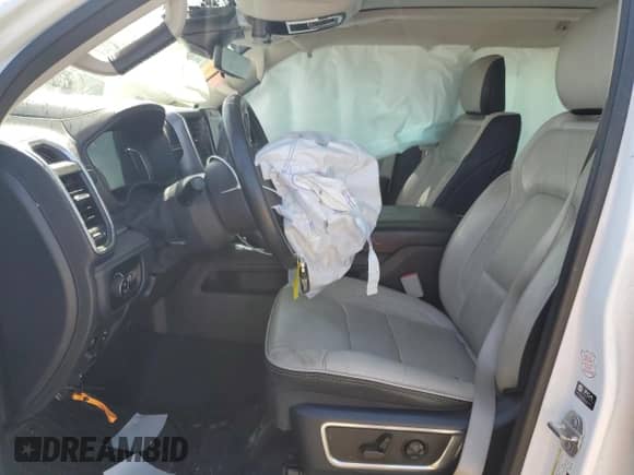 2023 Ram 1500 Limited с VIN 1C6SRFHT4PN541279, выставлен на аукционе Copart как лот 65942165 с пробегом 58 568 миль миль и Списание • Salvage title. История ставок и продаж доступна на DreamBid. Изображение 7.