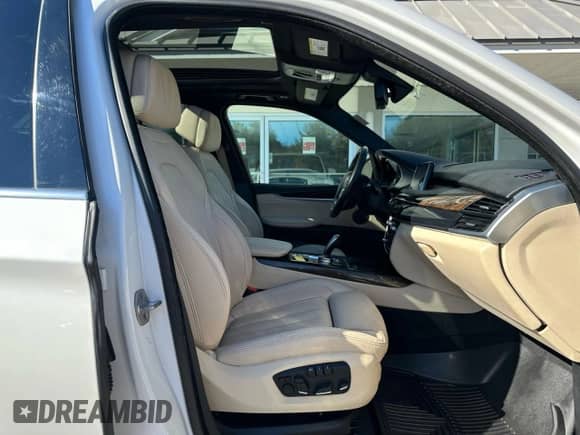 2017 BMW X5 xDrive35i с VIN 5UXKR0C58H0U52844, выставлен на аукционе Copart как лот 89911305 с пробегом 179 156 миль миль и Чистый • Clean title. История ставок и продаж доступна на DreamBid. Изображение 5.