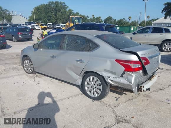 2017 Nissan Sentra SR с VIN 3N1AB7AP6HY404833, выставлен на аукционе IAAI как лот 42842451 с пробегом 66 479 миль миль и . История ставок и продаж доступна на DreamBid. Изображение 3.