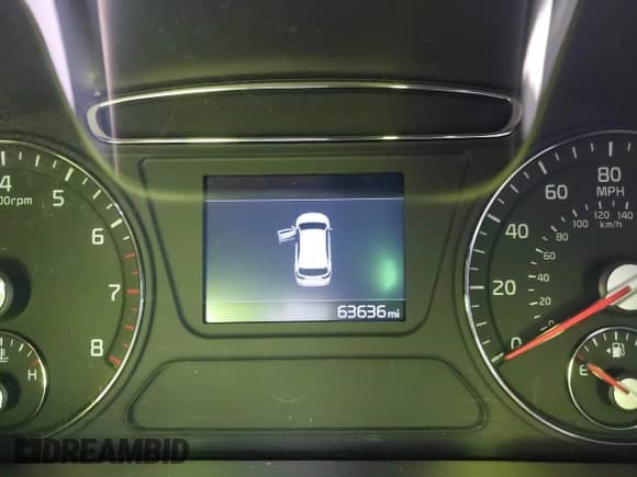 2019 Kia Sorento LX с VIN 5XYPG4A36KG522526, выставлен на аукционе IAAI как лот 42873737 с пробегом 63 636 миль миль и . История ставок и продаж доступна на DreamBid. Изображение 16.