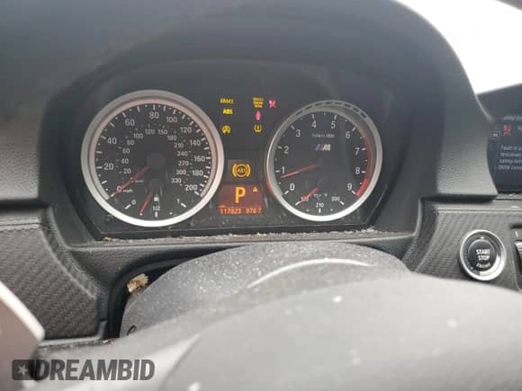 2009 BMW M3 с VIN WBSWD93569P362275, выставлен на аукционе Copart как лот 57961645 с пробегом 117 823 миль миль и Списание • Salvage title. История ставок и продаж доступна на DreamBid. Изображение 9.
