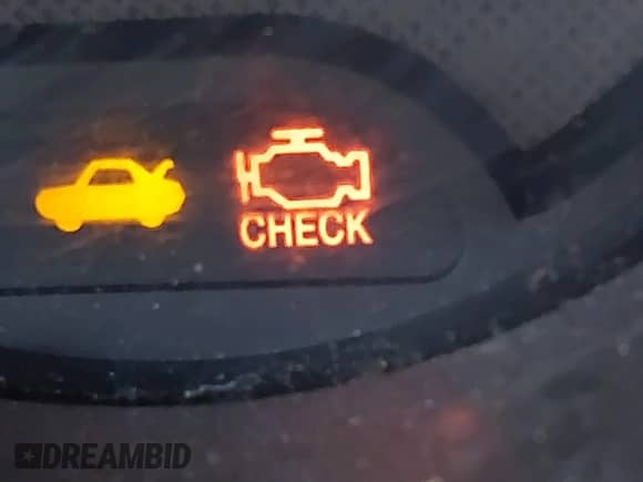 2004 Hyundai Accent GL z VIN KMHCG35C74U303431, wystawiony jako IAAI lot #41725717 z przebiegiem 211 893 mil mil oraz . Historia ofert i sprzedaży dostępna na DreamBid. Obrazek 13.