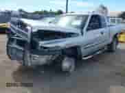 2001 Dodge 1500 z VIN 3B7HF13Y01G767417, wystawiony jako IAAI lot #42821133 z przebiegiem Nie podano mil oraz . Historia ofert i sprzedaży dostępna na DreamBid. Obrazek 2.