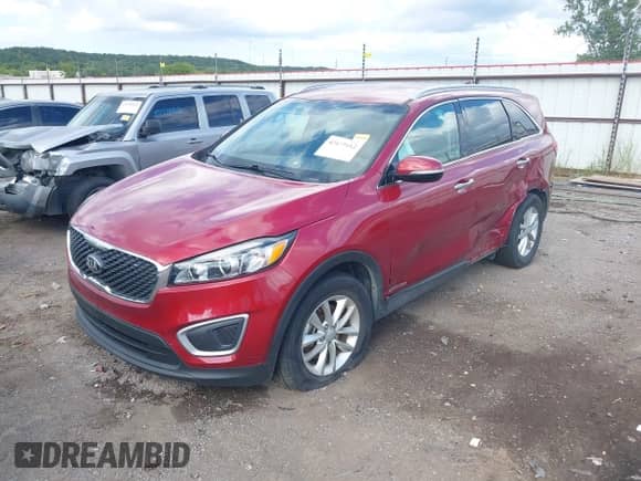 2018 Kia Sorento LX with VIN 5XYPGDA52JG365741, listed as a IAAI auction lot 43127012 with 78,288 mi miles and . Bid and sale history available at DreamBid. Image 2.