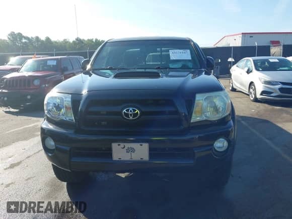 2005 Toyota Tacoma с VIN 5TEUU42N75Z114185, выставлен на аукционе IAAI как лот 43271947 с пробегом 172 996 миль миль и . История ставок и продаж доступна на DreamBid. Изображение 12.