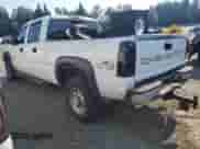2005 Chevrolet Silverado 2500HD LS z VIN 1GCHK23U25F931501, wystawiony jako Copart lot #70152695 z przebiegiem 81 383 mil mil oraz Szkoda całkowita • Salvage title. Historia ofert i sprzedaży dostępna na DreamBid. Obrazek 2.