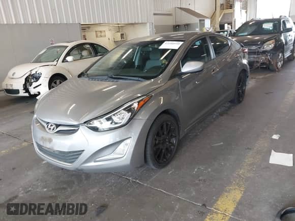 2014 Hyundai Elantra SE with VIN KMHDH4AE2EU025277, listed as a IAAI auction lot 43200910 with 174,307 mi miles and . Bid and sale history available at DreamBid. Image 17.
