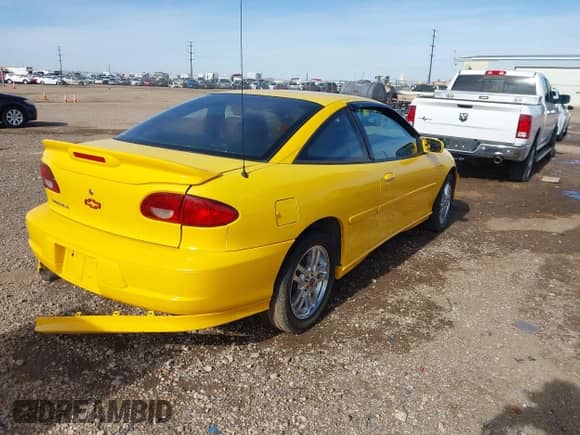 2002 Chevrolet Cavalier LS Sport z VIN 1G1JH12FX27441108, wystawiony jako IAAI lot #40969758 z przebiegiem 263 090 mil mil oraz . Historia ofert i sprzedaży dostępna na DreamBid. Obrazek 4.