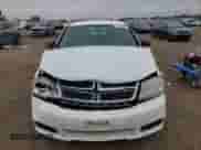 2012 Dodge Avenger SE z VIN 1C3CDZAB6CN147411, wystawiony jako Copart lot #81712965 z przebiegiem 214 093 mil mil oraz Szkoda całkowita • Salvage title. Historia ofert i sprzedaży dostępna na DreamBid. Obrazek 5.