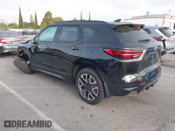 2024 Chevrolet Blazer RS с VIN 3GNKBERS1RS251448, выставлен на аукционе IAAI как лот 41916373 с пробегом 4 325 миль миль и . История ставок и продаж доступна на DreamBid. Изображение 3.