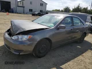 2005 Toyota Camry STD с VIN 4T1BE32K35U552226, выставлен на аукционе Copart как лот 80620205 с пробегом 262 155 миль миль и Списание • Salvage title. История ставок и продаж доступна на DreamBid. Изображение 1.