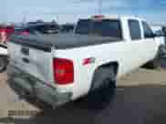 2011 Chevrolet Silverado 1500 LTZ z VIN 3GCPKTE22BG136343, wystawiony jako IAAI lot #42056685 z przebiegiem 188 066 mil mil oraz . Historia ofert i sprzedaży dostępna na DreamBid. Obrazek 4.