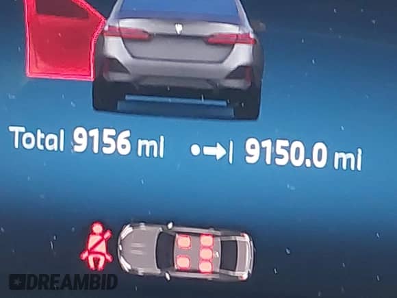 2025 BMW 5 Series 530i with VIN WBA43FJ08SCU34384, listed as a IAAI auction lot 43157667 with 9,156 mi miles and . Bid and sale history available at DreamBid. Image 16.