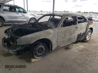 2008 Chrysler 300 LX with VIN 2C3KA43R78H123135, listed as a Copart auction lot 80141645 with Not provided miles and Non repairable. Bid and sale history available at DreamBid. Image 1.