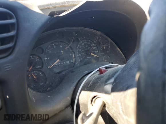 2001 Chevrolet S-10 LS z VIN 1GCCS14W118243105, wystawiony jako Copart lot #42785755 z przebiegiem Nie podano mil oraz Szkoda całkowita • Salvage title. Historia ofert i sprzedaży dostępna na DreamBid. Obrazek 9.