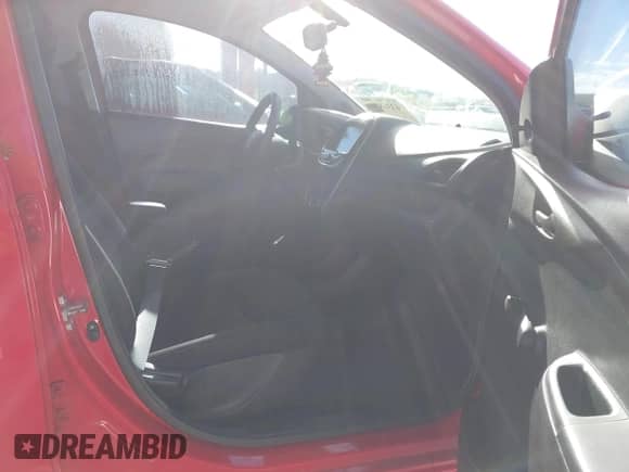 2016 Chevrolet Spark LS с VIN KL8CB6SA8GC633766, выставлен на аукционе IAAI как лот 43318558 с пробегом 124 639 миль миль и . История ставок и продаж доступна на DreamBid. Изображение 5.