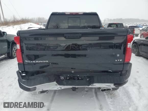 2022 Chevrolet Silverado 1500 LTZ z VIN 1GCUDGEDXNZ568771, wystawiony jako Copart lot #45108265 z przebiegiem 20 679 mil mil oraz Szkoda całkowita • Salvage title. Historia ofert i sprzedaży dostępna na DreamBid. Obrazek 6.
