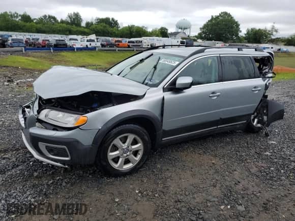 2012 Volvo XC70 3.2L with VIN YV4940BZ4C1132830, listed as a Copart auction lot 58549525 with Not provided miles and Salvage title. Bid and sale history available at DreamBid. Image 1.