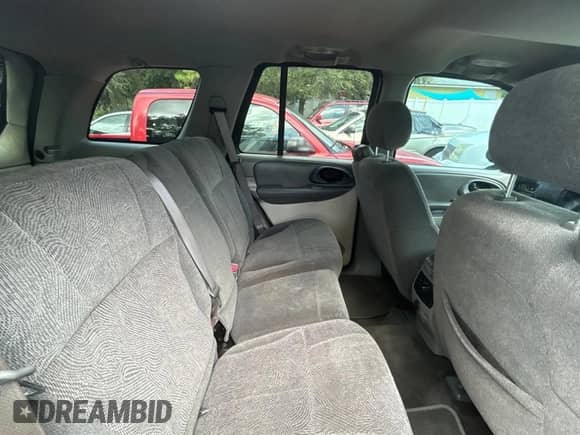 2004 Chevrolet TrailBlazer LT with VIN 1GNDS13S142140350, listed as a Copart auction lot 65745445 with 160,794 mi miles and Clean title. Bid and sale history available at DreamBid. Image 6.