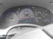 2007 Chevrolet TrailBlazer LT z VIN 1GNDS13S172126131, wystawiony jako IAAI lot #41955410 z przebiegiem 190 162 mil mil oraz . Historia ofert i sprzedaży dostępna na DreamBid. Obrazek 7.