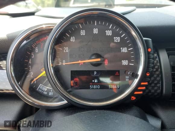 2015 MINI Hardtop S с VIN WMWXP7C54FT740648, выставлен на аукционе Copart как лот 55412595 с пробегом 51 810 миль миль и Списание • Salvage title. История ставок и продаж доступна на DreamBid. Изображение 9.