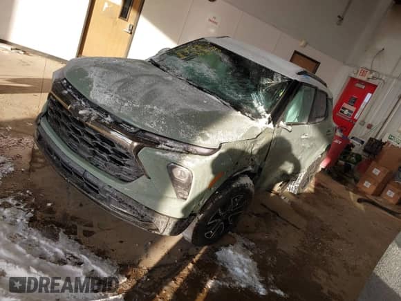 2025 Chevrolet TrailBlazer ACTIV с VIN KL79MSSL2SB079044, выставлен на аукционе IAAI как лот 41295650 с пробегом 1 570 миль миль и . История ставок и продаж доступна на DreamBid. Изображение 2.