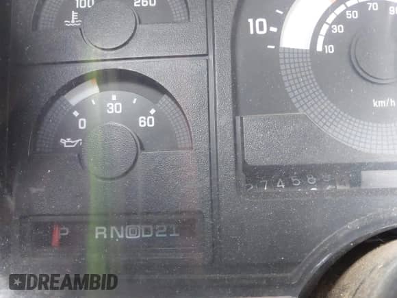 1989 GMC Sierra 1500 z VIN 1GTDK14K2KZ529560, wystawiony jako IAAI lot #42118820 z przebiegiem 274 585 mil mil oraz . Historia ofert i sprzedaży dostępna na DreamBid. Obrazek 15.